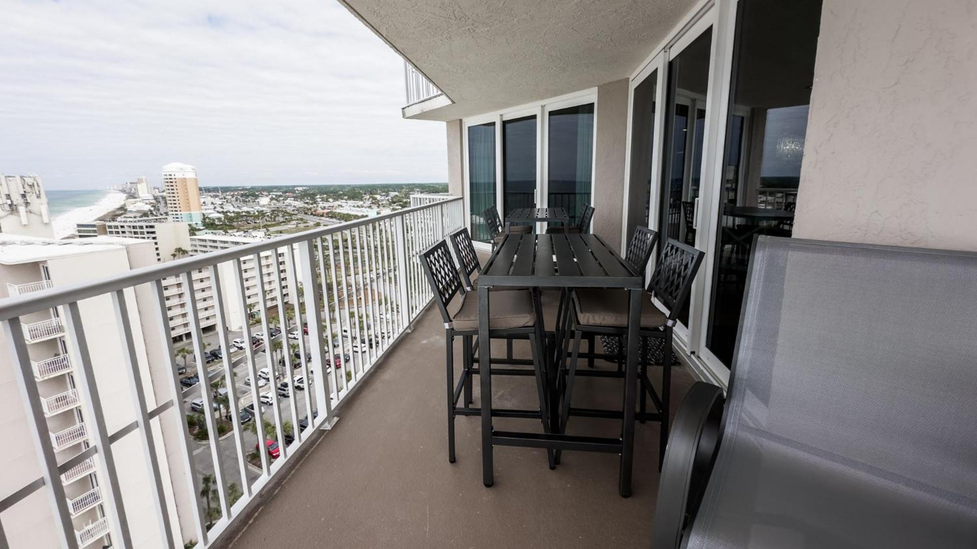 New Rental - 3Br 3Ba Corner Beachfront - 2024 Remodel - 3 Pools, Tiki Hut, Gym, Tennis Panama City Beach Exterior foto