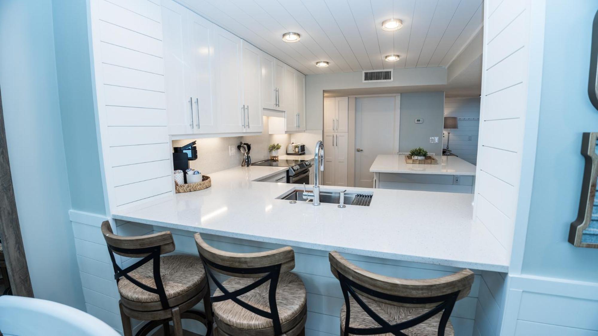 New Rental - 3Br 3Ba Corner Beachfront - 2024 Remodel - 3 Pools, Tiki Hut, Gym, Tennis Panama City Beach Exterior foto